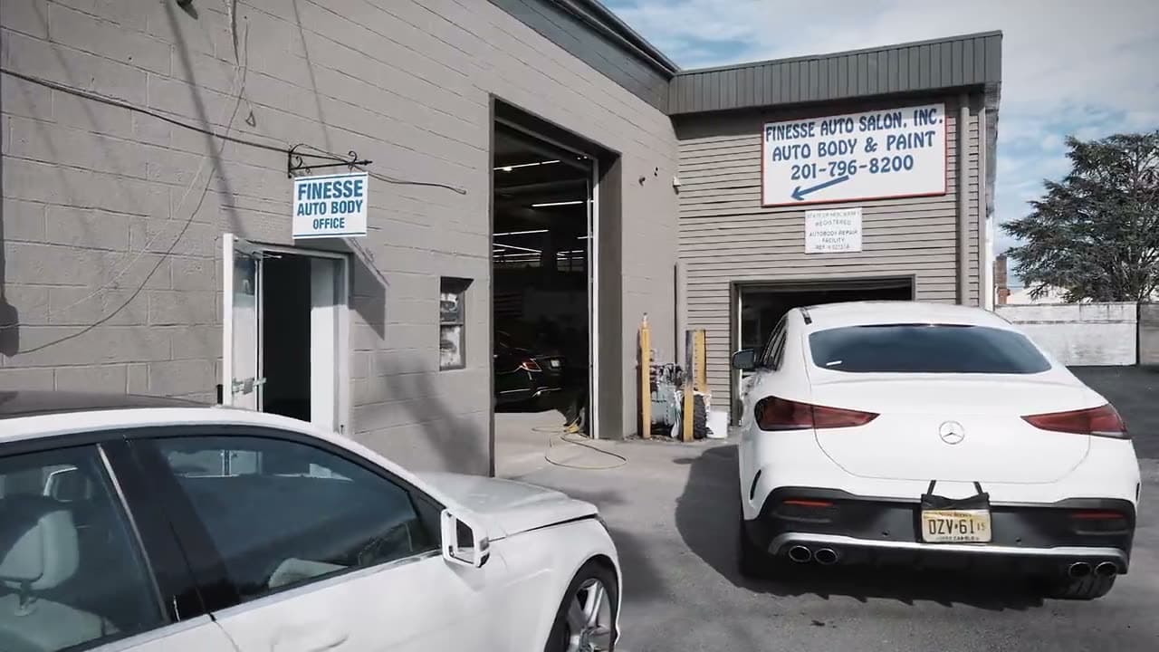Finesse Auto Body shop exterior